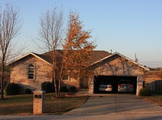 2243 E Lark St, Springfield, MO 65804