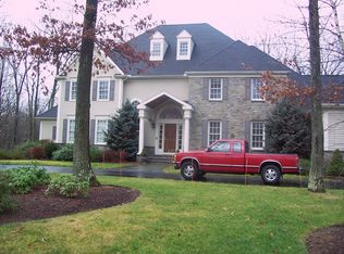 37 Somersby Way, Farmington, CT 06032