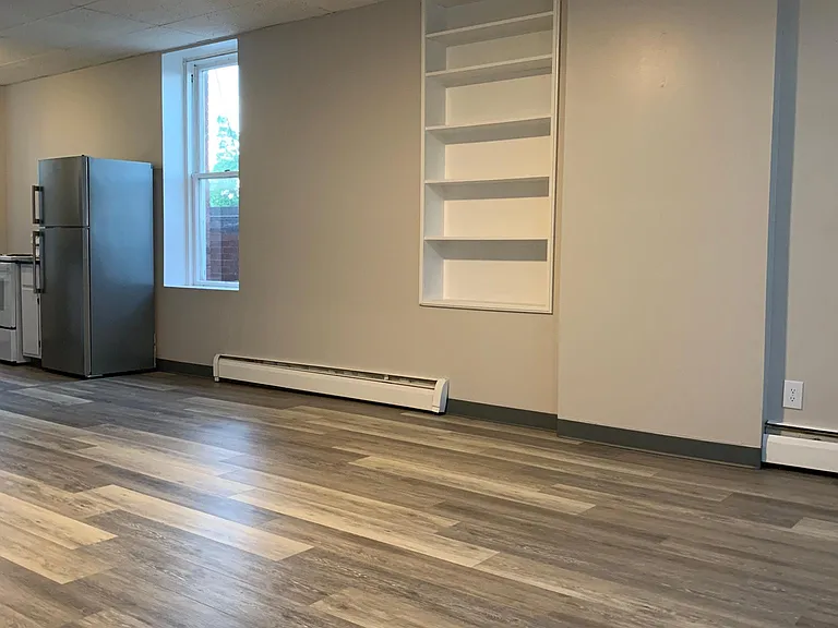 32 Chestnut St #25 — Photo 6