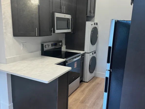 423 3rd Ave APT 1, New York, NY 10016