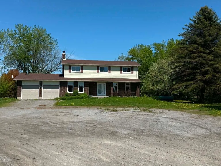 7989 Concession 6 Rd — Photo 1