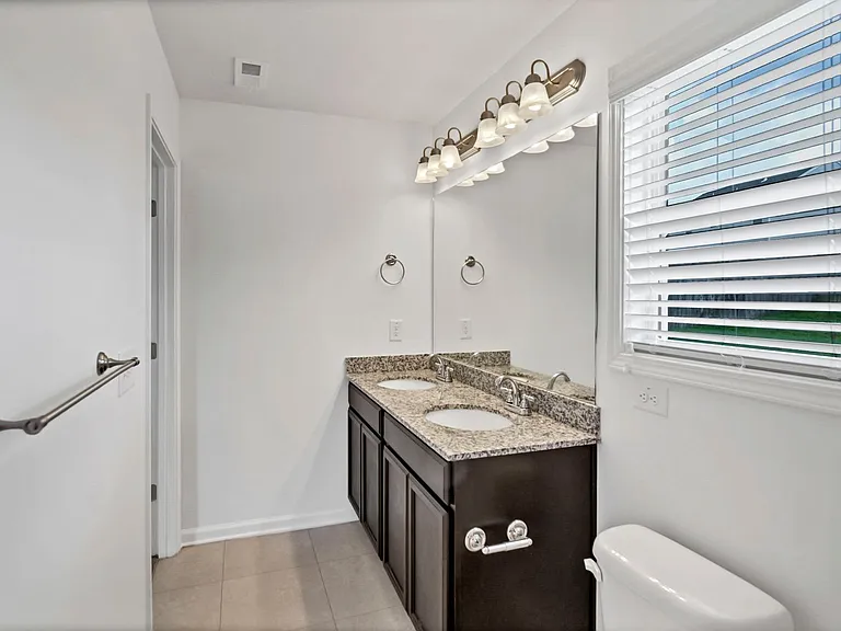 357 Finch Ln — Photo 17