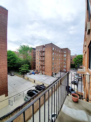 Rented by Metro Garden Realty NYC | media 30