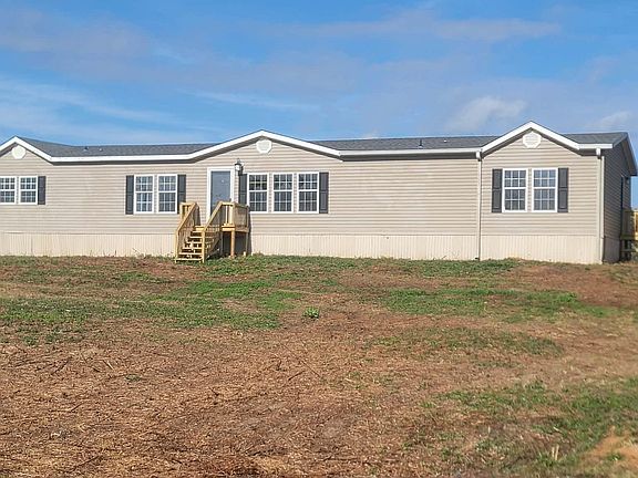 3rd image of 40565 Sam Smith Rd