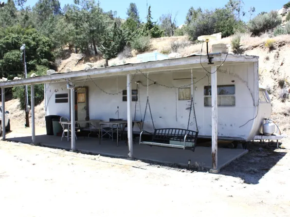 6565 Hungry Gulch Rd, Lake Isabella, CA 93240