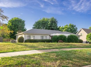 402 Marsailles Rd, Versailles, KY 40383