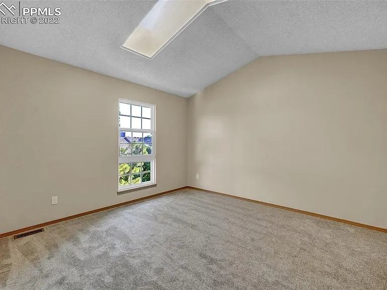 3467 Queen Anne Way — Photo 20