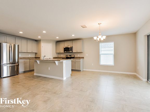 3rd image of 627 Lindbergh Way
