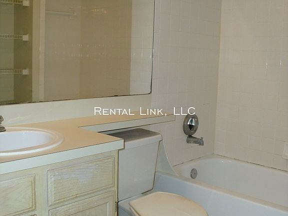 5th image of 4032 Crockers Lake Blvd #13