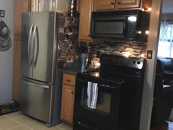 5th image of 1020 Plantation Dr