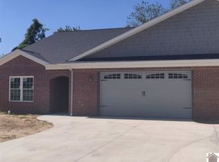 105 Long Dr, Paducah, KY 42003