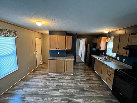 2nd image of 7769 Kimberly Dr #196