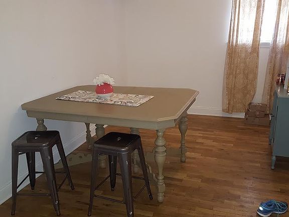 3rd image of 681 1/2 W Wrightwood Ave APT 2W