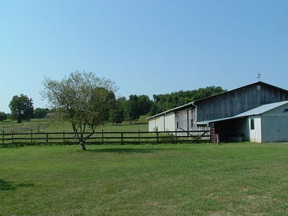 6500 SF BARN