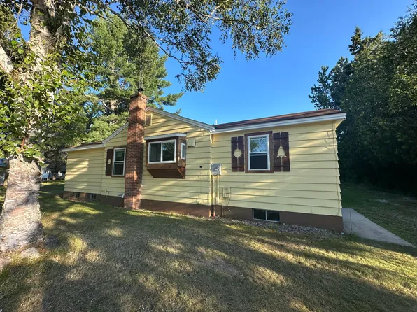 423 Railroad St, Newberry, MI 49868