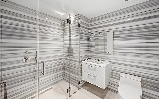 Rented by Manhattan Realty Group | media 33