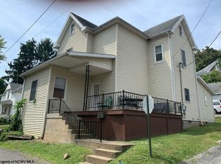 8 Spring St, Westover, WV 26501