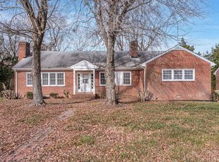 301 E Church St, Kilmarnock, VA 22482