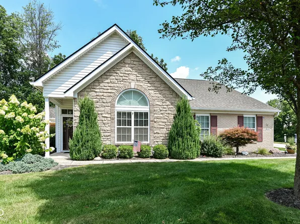 11692 Seven Oaks Dr, Fishers, IN 46038