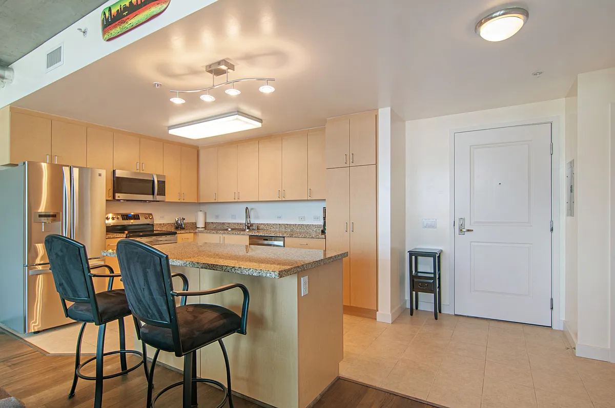 1 bed, 854 sqft, $4,000 — Photo 2