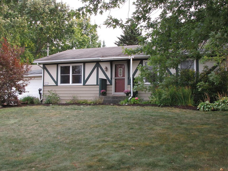 1st image of 4666 Chandy Dr NE