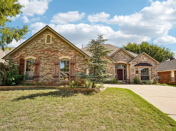 15700 Sugar Loaf Dr, Edmond, OK 73013