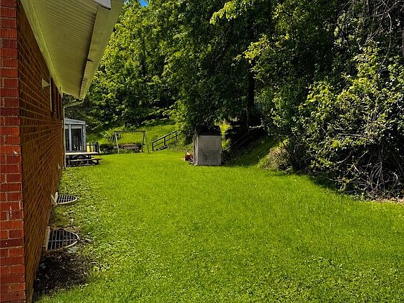 4th image of 11228 Azalea Dr