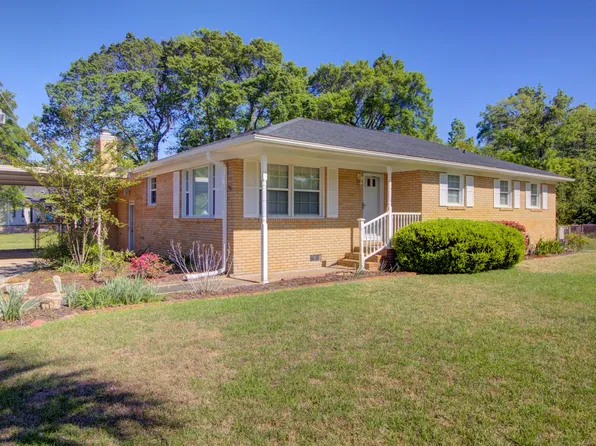 1084 Honeysuckle Ln, Charleston, SC 29412