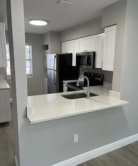 Spring Lake Apartments — Photo 189