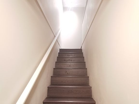 4th image of 9229 University Cres