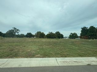 2220-2222 E Plaza Ct, Haysville, KS 67060