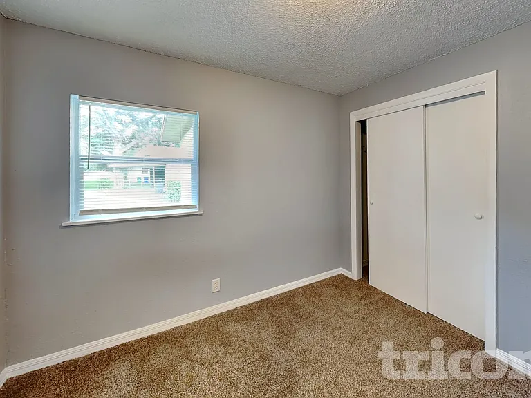 4118 W La Salle St — Photo 9