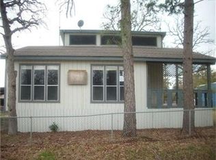 11145 Lakeview Rd, Brenham, TX 77833