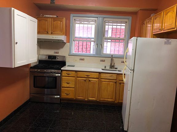 3rd image of 3531 93rd St