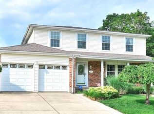 1837 Woodpine Ln, Cincinnati, OH 45255