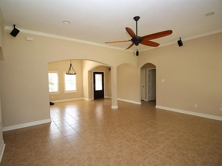1504 Glen Oaks Dr — Photo 27