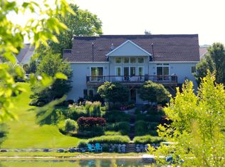 8941 Stonepoint Ct, Jenison, MI 49428