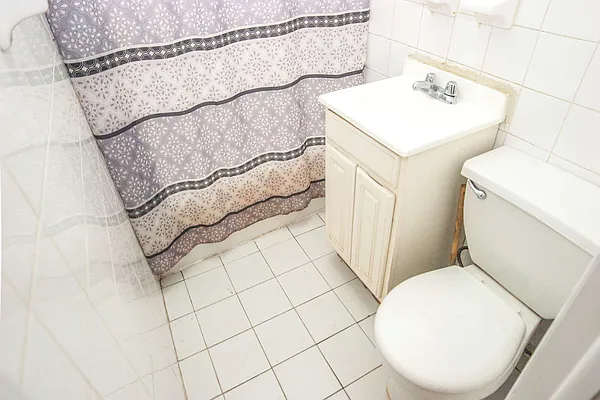 Rented by Nooklyn NYC LLC | media 56