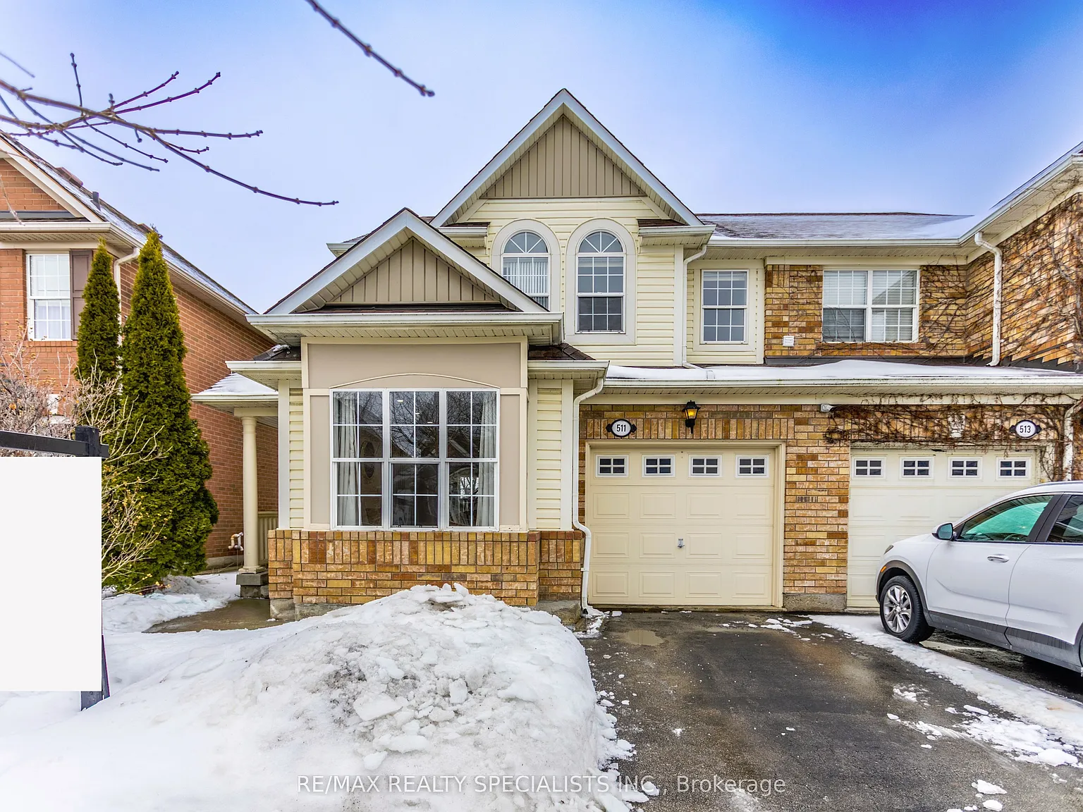 4 bed, $3,275 — Photo 1