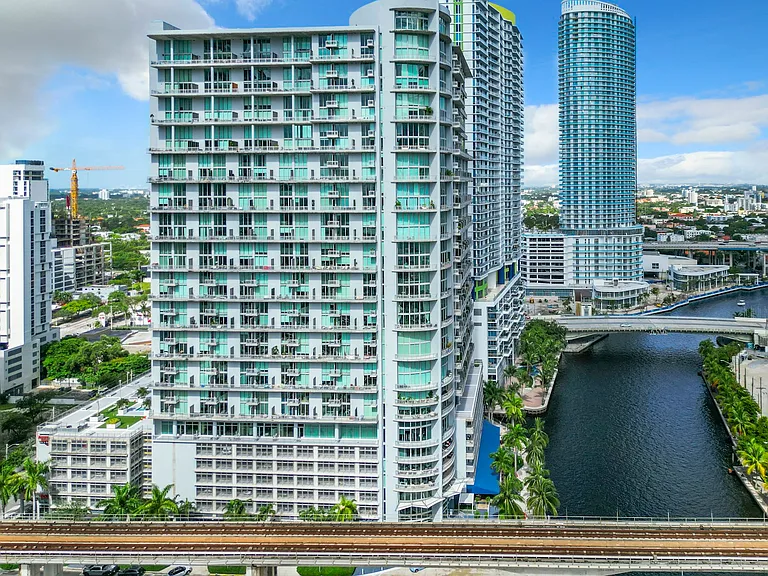 690 SW 1st Ct #1232 — Photo 3