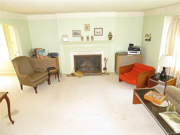 2nd image of 84 Bentham Pkwy