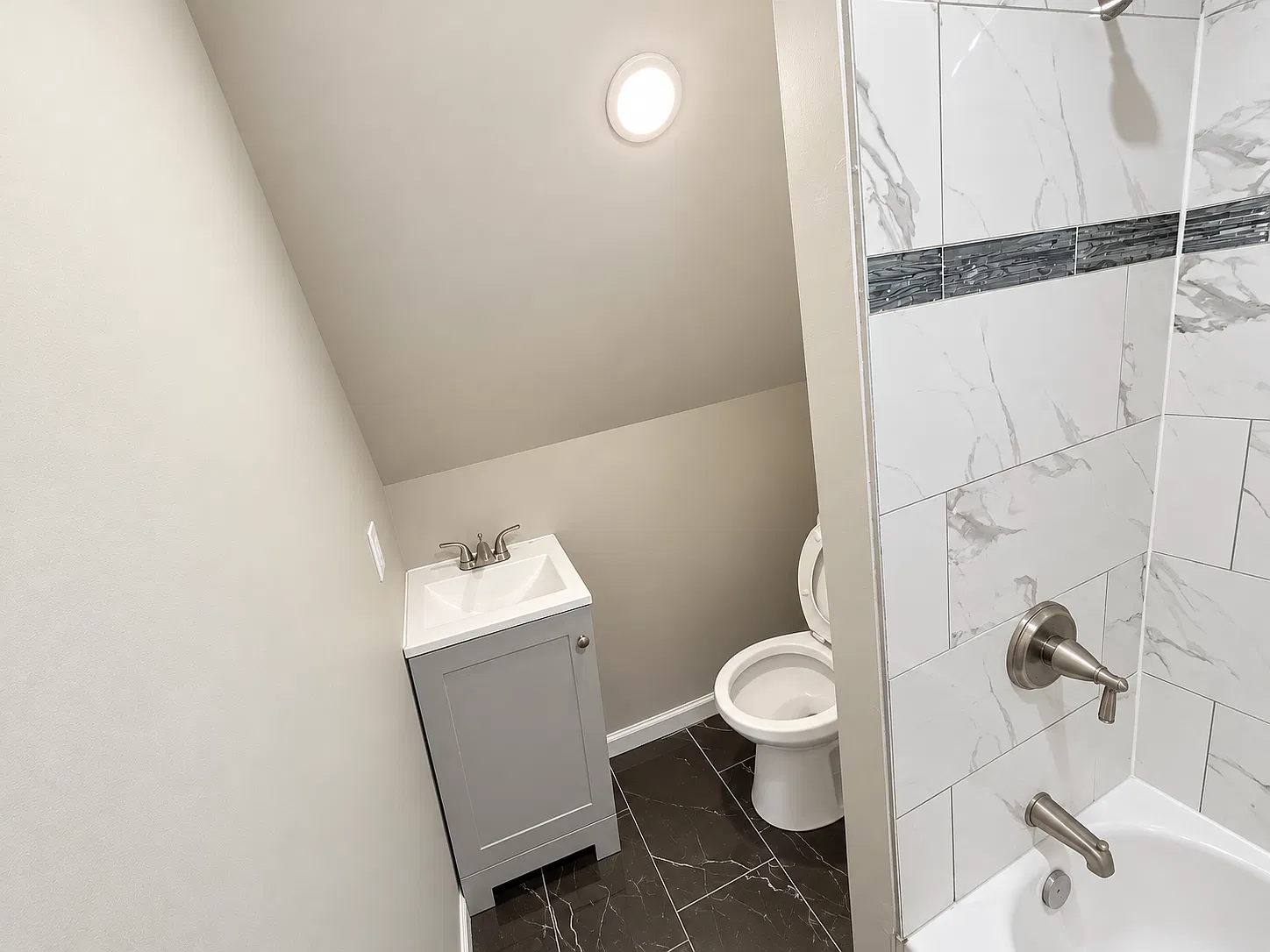 1 bed, 850 sqft, $1,495 — Photo 3