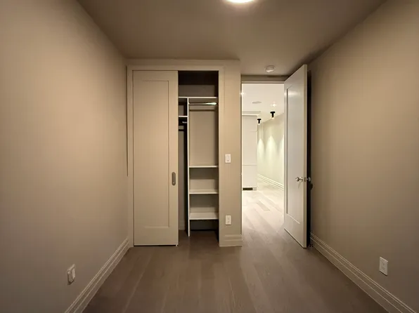 241 West 13th Street image 4 of 6