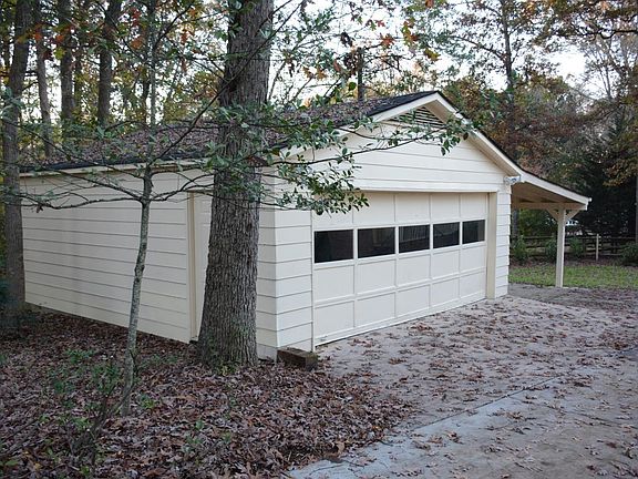 garage and carport