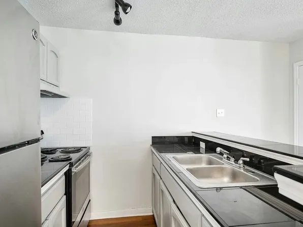 131 Elsie Ave #201, San Antonio, TX 78204