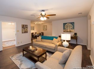 105 Gladiola Ln, Castle Hills, TX 78213