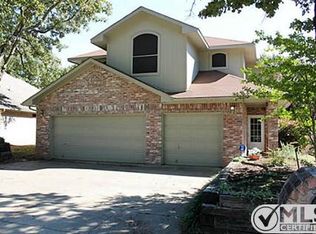 1637 Arbor Ridge Dr, Fort Worth, TX 76112