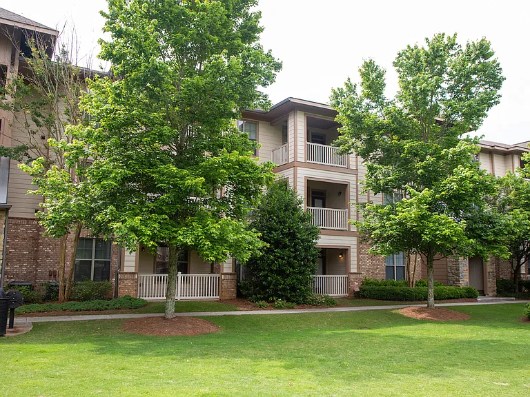 Walton Lakes — Photo 17