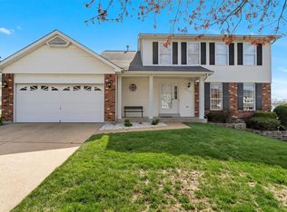 2027 Telford Dr, Saint Louis, MO 63125