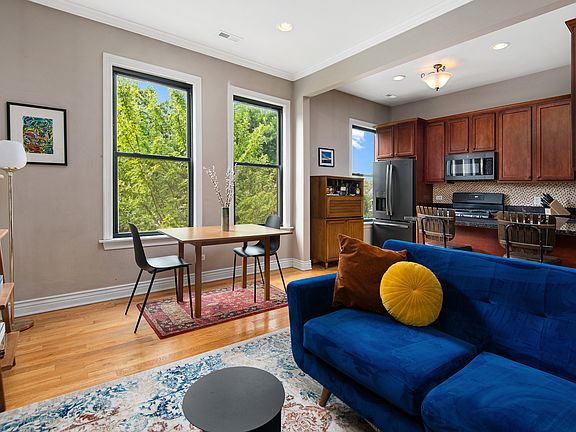 5th image of 1652 W Wabansia Ave #3